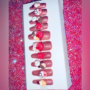 Blingy custom press on nails! Donuts and ice cream! Glitter ! Reusable! Quality